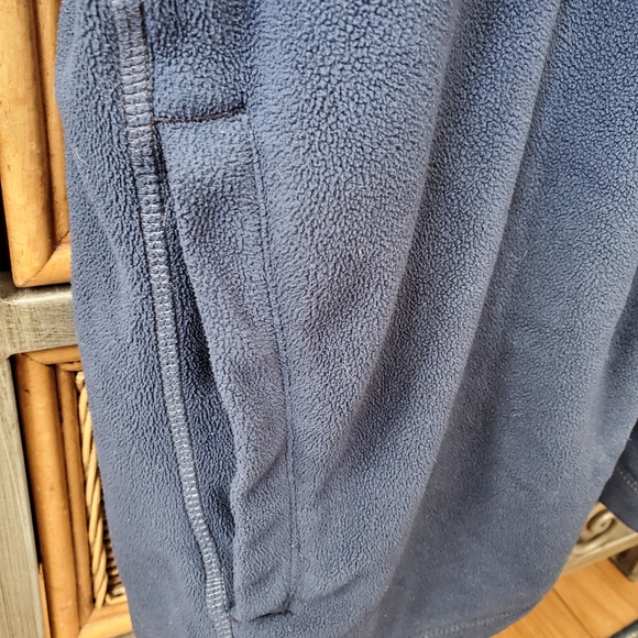 Eddie Bauer fleece vest - Picture 2 of 3